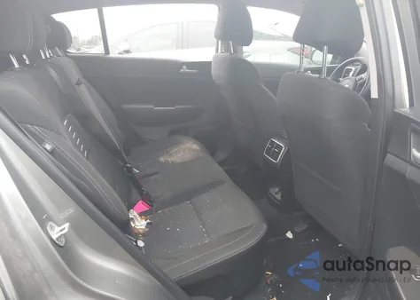 2018 Kia Sportage Lx z USA, uszkodzony, nr VIN KNDPM3AC2J7346525